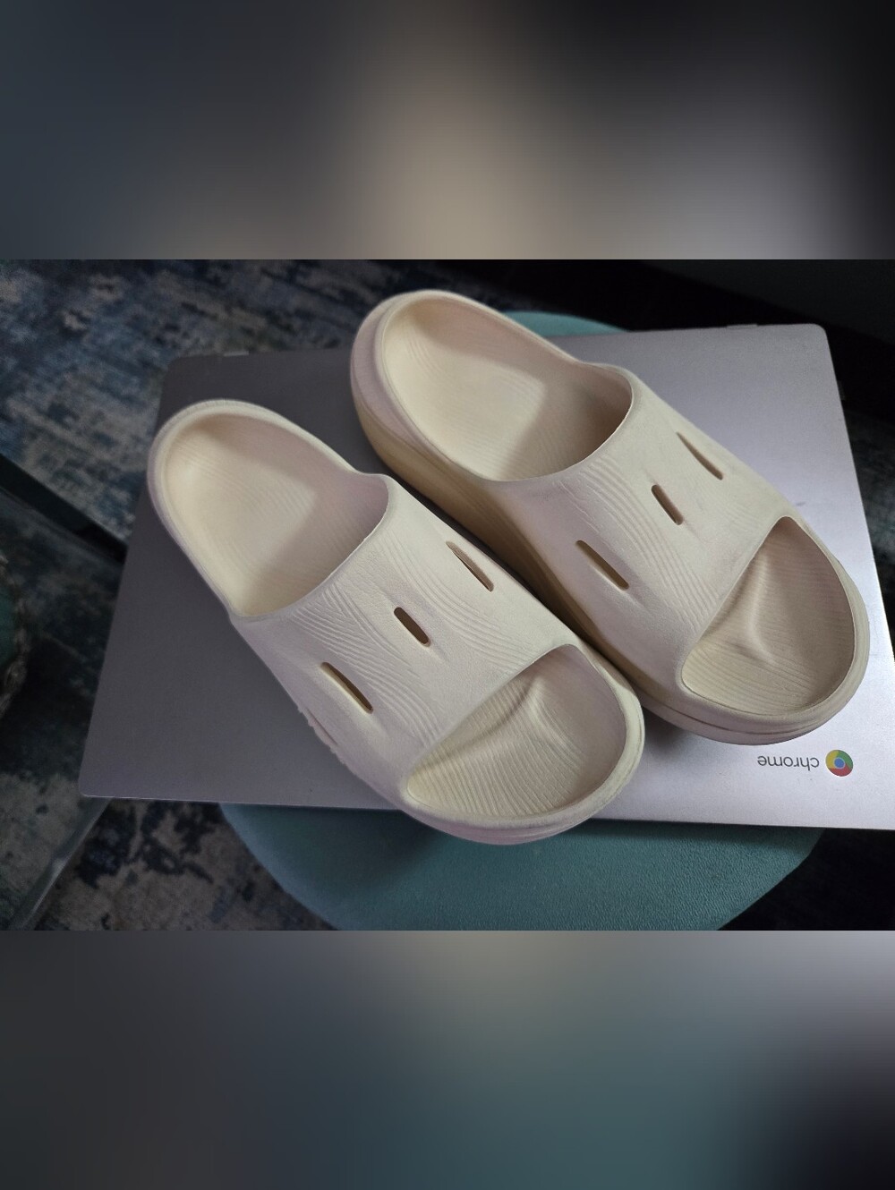 HOKA Ora Recovery Slides Size 4 Kid / US Women's 5.5 - 6 Cream Off White Unisex